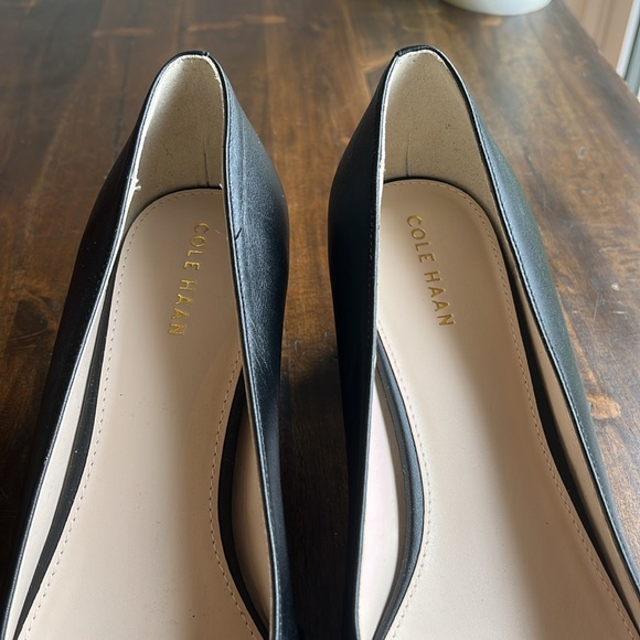 COLE HAAN black dress shoes - women’s size 7.5 - Picture 4 of 7